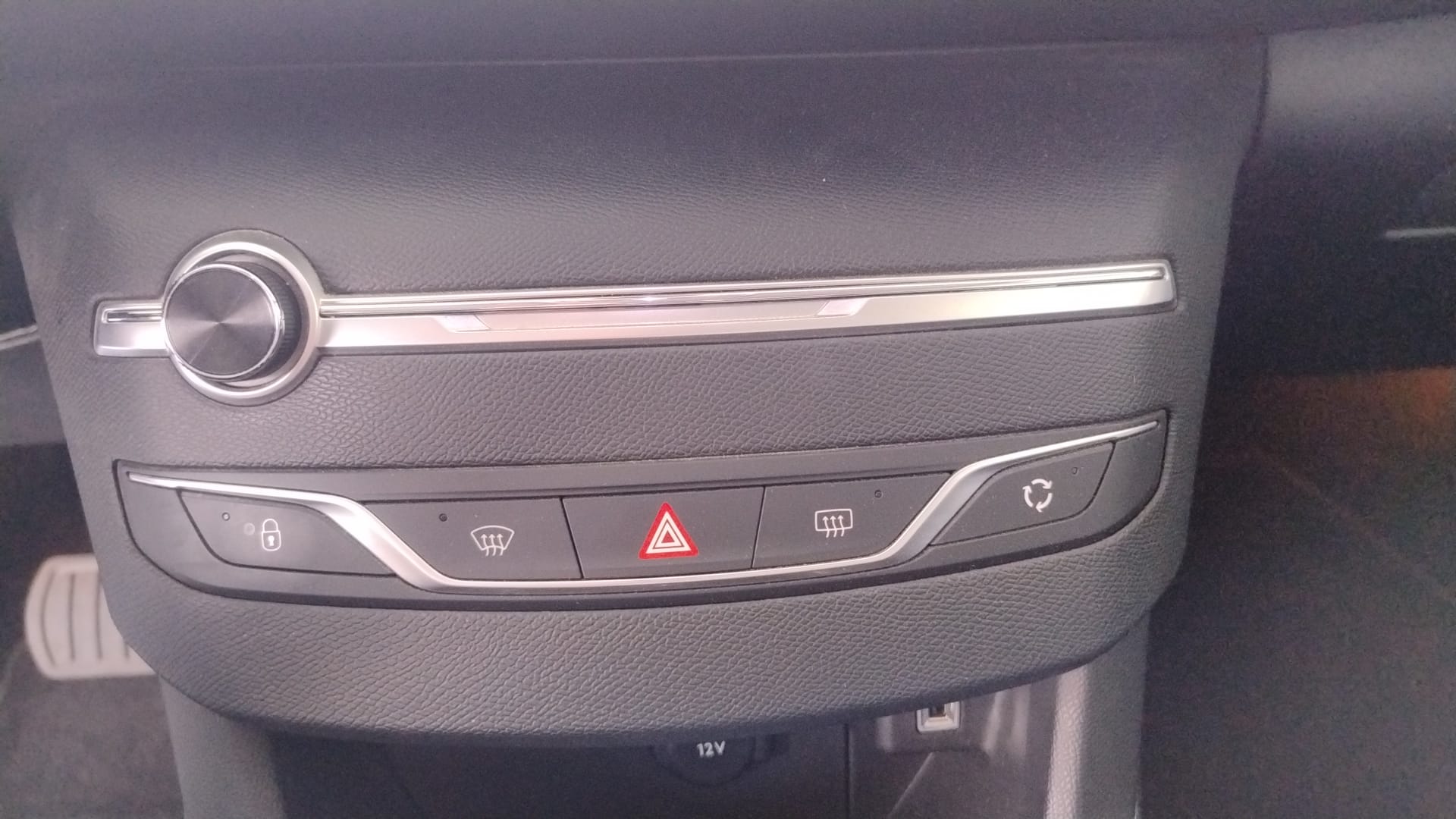 Peugeot 308sw Allure Pack 1.6 BlueHDI 120 EAT6 - Imatge 6